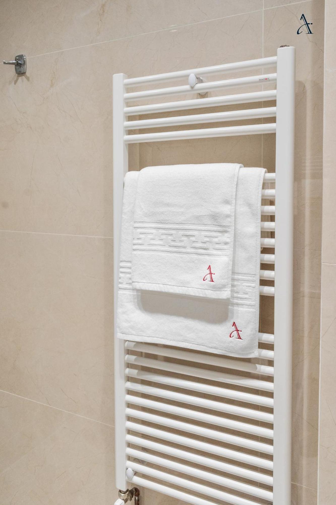 Rentforcomfort Penthouse Romana Bucharest Luaran gambar